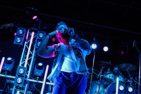 DANCE GAVIN DANCE